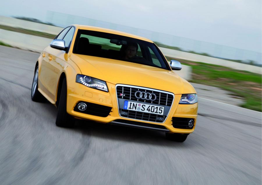  Audi S4 Sedan (B8, 8K) 2009 года  (WW) (фото 22 из 55)